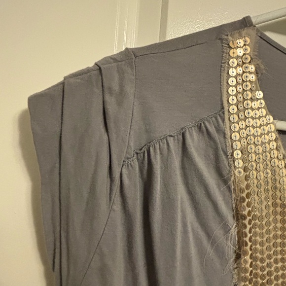 Anthropoligie- “tiny” embroidered t-shirt - Picture 4 of 4